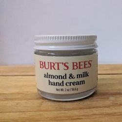 Burt's Bees Almond And Milk Hand Cream