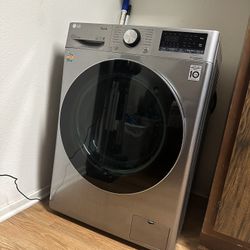 LG 2.4 cu ft Front Load Washer/dryer Combo