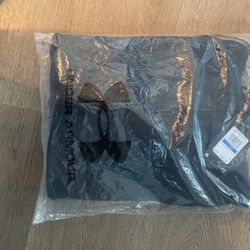 UA Black Zip Up Hoodie Sweatshirt Light Jacket Size 