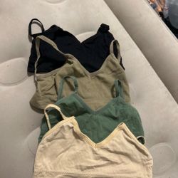 Lot of 4 Target Seamless Ribbed Bralettes / Crop Sports Bras (Small)