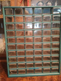 Nuts and bolts storage bin