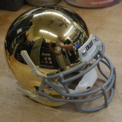 Mantei Teo Notre Dame mini helmet  autographed global COA mint condition 