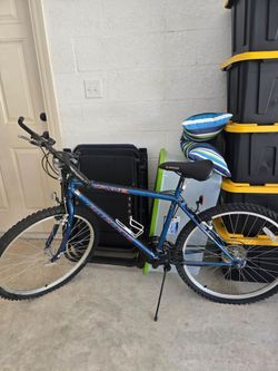 Men bike