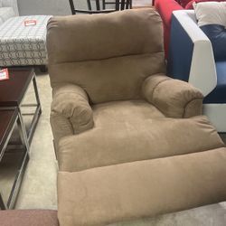 Recliners in stock ready to go $350 up