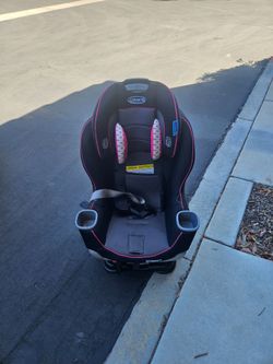 Graco Extended2Fit carseat