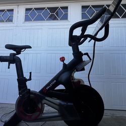 Peloton bike 