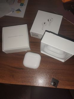 Apple AirPods 4 (ANC Version) - Great Condition