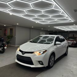 2014 Toyota Corolla LE Plus