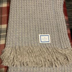 Matouk Cleo Cashmere Throw 