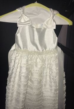 La ideal Ivory Dress