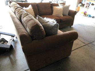 Z galleries sectional only $450