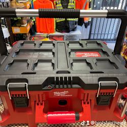 Milwaukee PACKOUT 22 in. Large Portable Tool Box Fits Modular Storage System.   $85