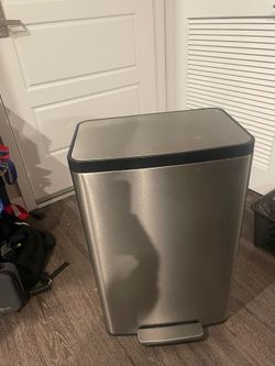 Kohler stainless steel 13-gal trash can