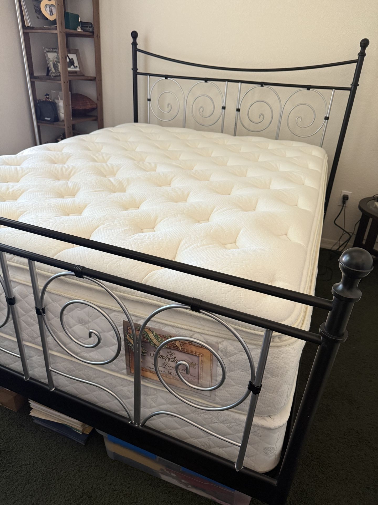 Super Comfy Spring Air Mattress And Box Spring – Barely Used