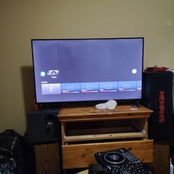 55 Inch 4 Series 4K UHD Smart/Fire TV Without Remote. $200 OBO