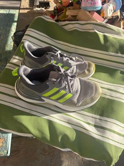 Adidas used Boys shoes