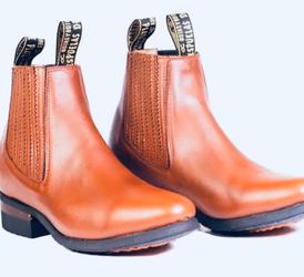 Espuelas de Plata boots