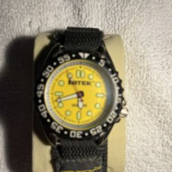Eddie Bauer Tech Watch