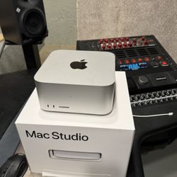 Mac Studio M1 Ultra 20-Core CPU/48-Core GPU 64GB 2TB SSD
