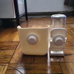 Rabbit Grass Basin Bird Cage Feeder Small. Rotatable Water Bottle