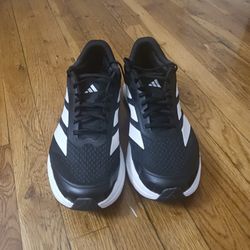 Running and walking shoes Adidas  wide width size 12 (fit  size  11 too ) used 2  times with insoles New never used .
Super light and comfortable.
Onl