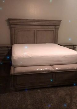 King Bedroom Set