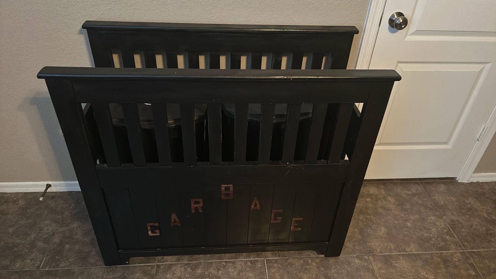 Garbage Can Rack W/ Garbage Bins