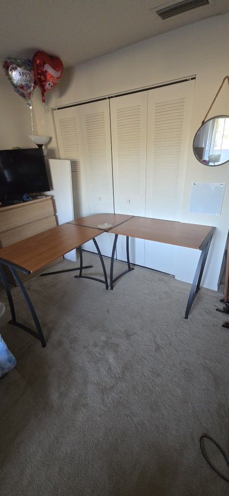L Desk