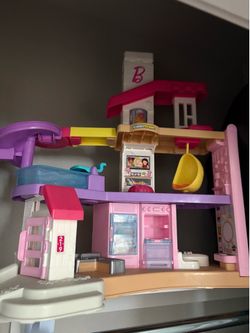 Barbie dollhouse