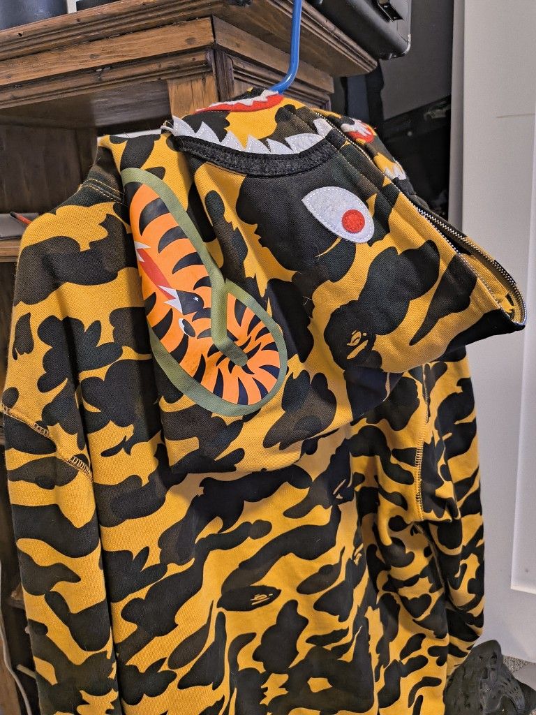 Authentic 2XL Bape Hoodie