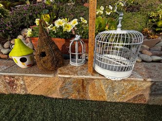 Garden art / bird cages