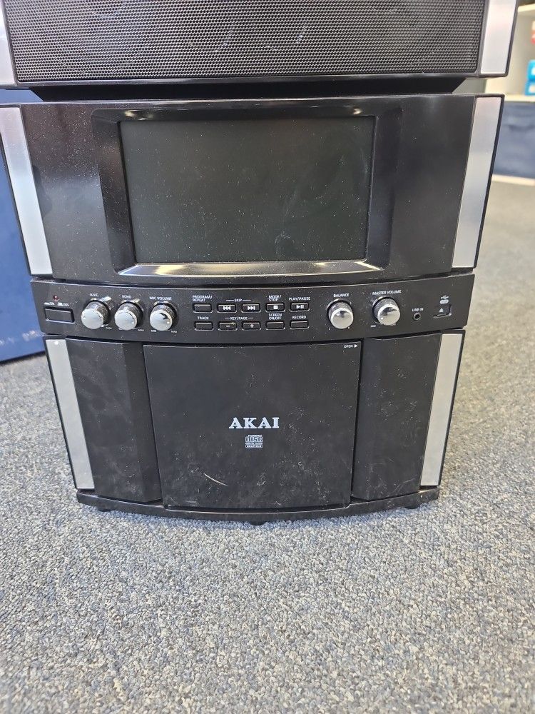 AKAI KARAOKE 🎤