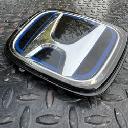 H Honda CRV Front Emblem