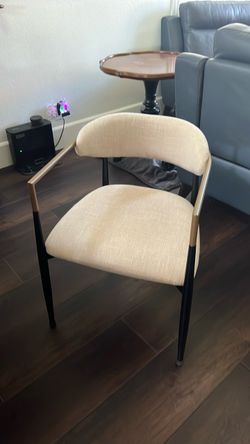 6 table chairs