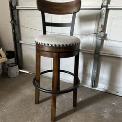 3 Bar Stools
