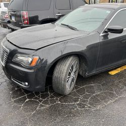 2012 Chrysler 300s Truck
