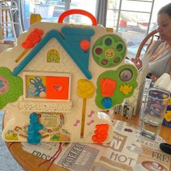 Classic old toy Fisher-Price musical activity center