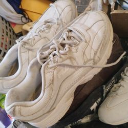 Women's Fila Tennis Shoes Size 8 1/2