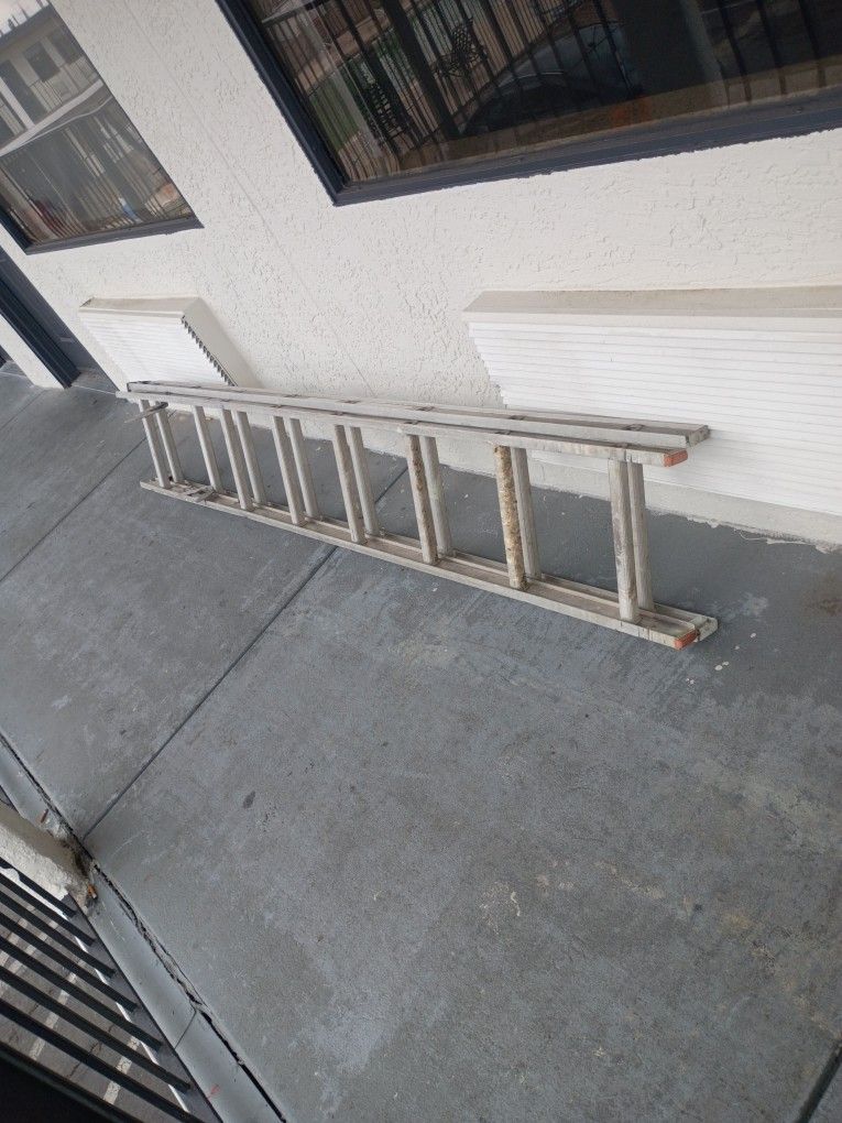 24 ft all aluminum exten ladder