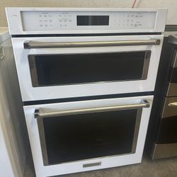 BRAND NEW OPEN BOX 30” MATTE WHITE WALL OVEN COMBO  KitchenAid 30-in Self-cleaning Convection Oven Convection Microwave Wall Oven Combo (White) Retail