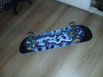 Skateboard w/ Thunder Trucks