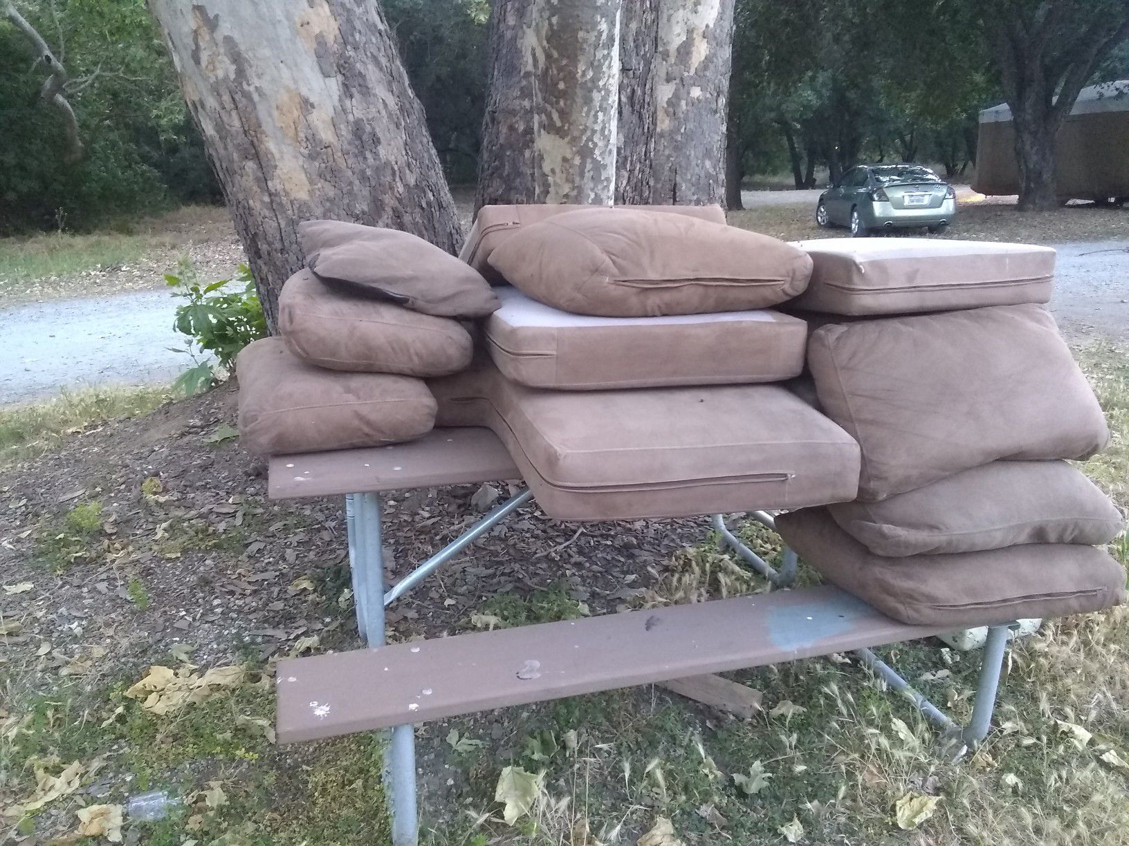 Free sectional couches