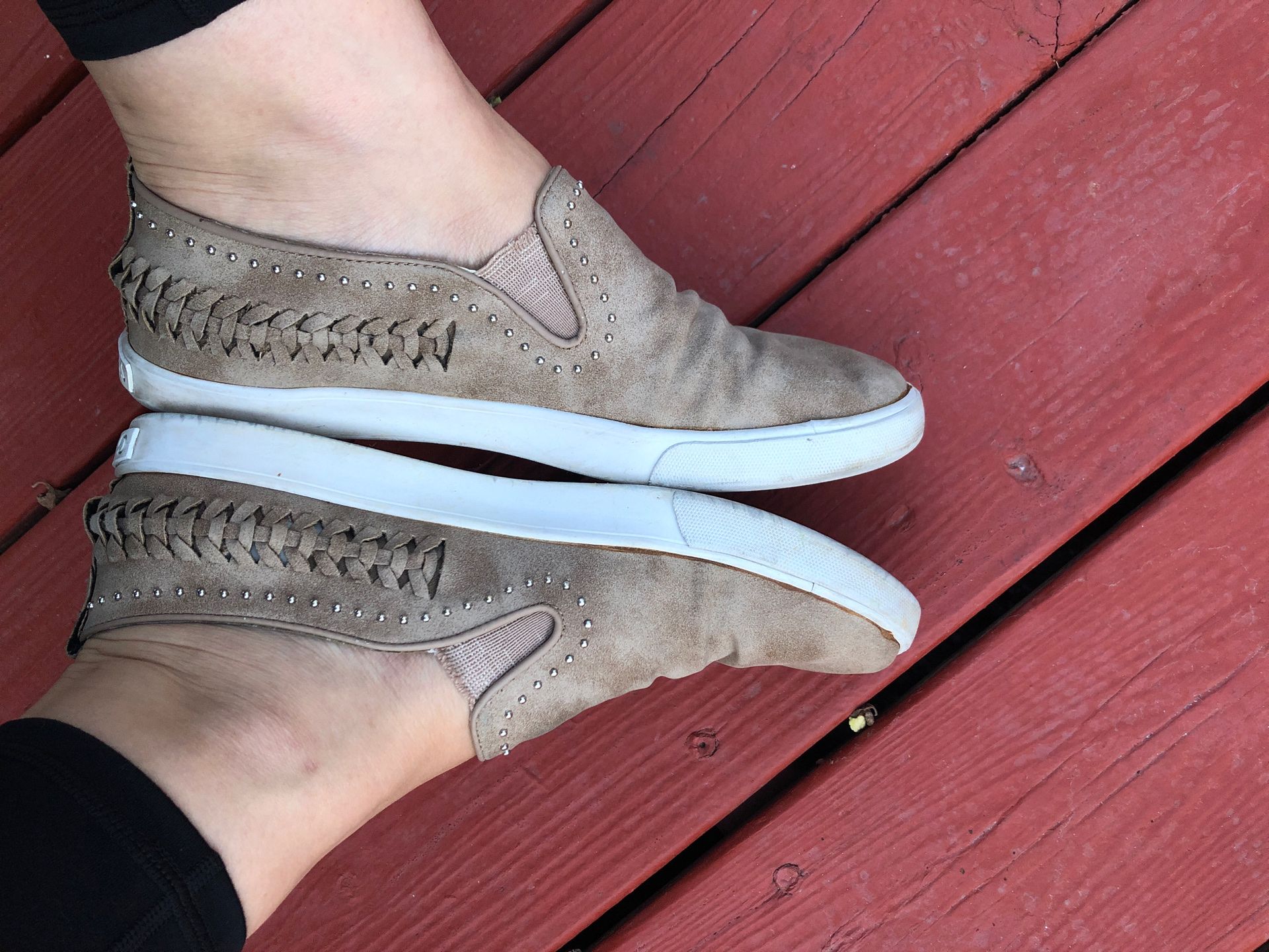 WOMEN’S USED SHOES SMELLY SHIP ONLY for Sale in Norfolk, VA OfferUp