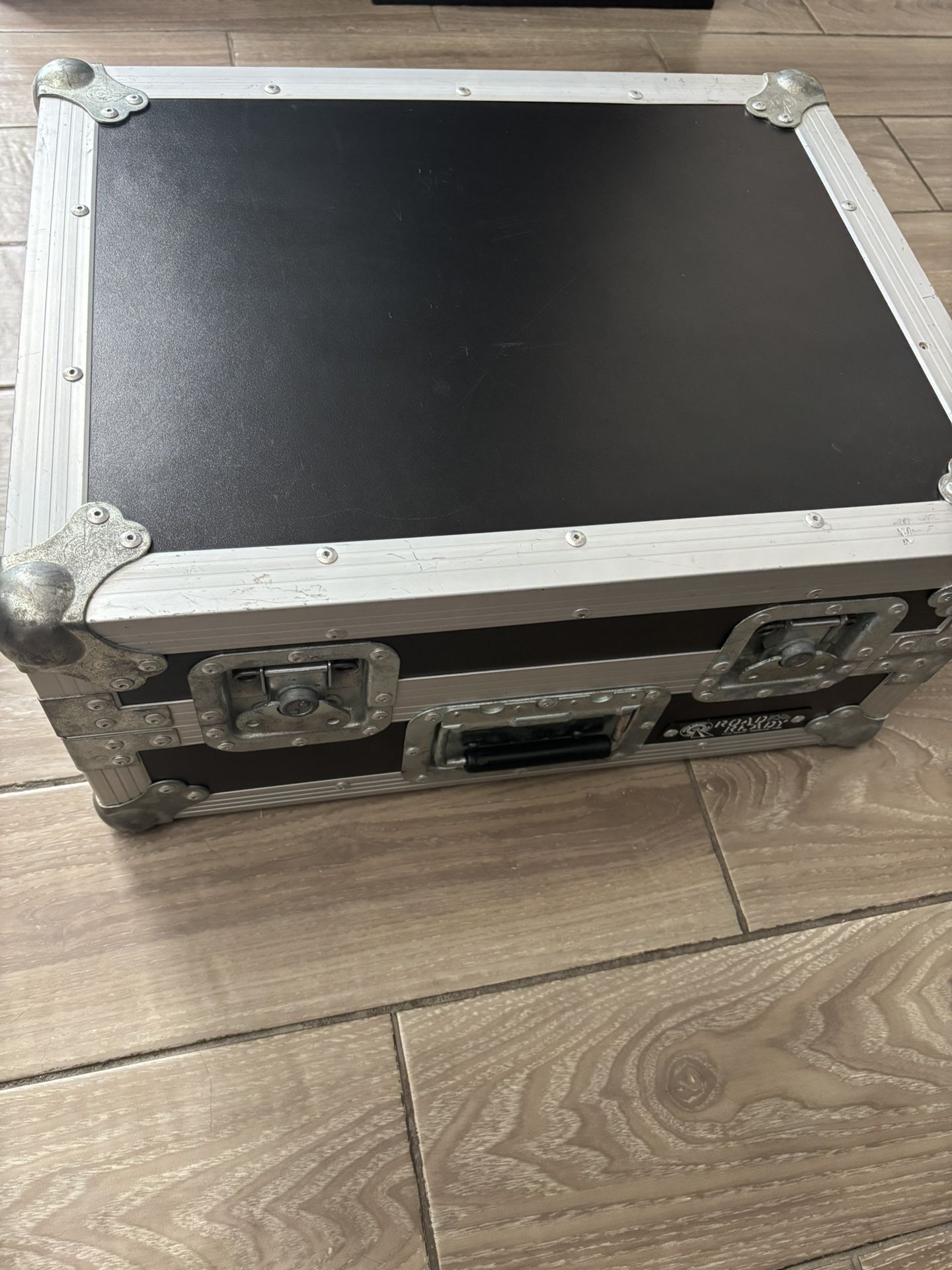 Road Ready Turntable Flight Case