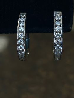 14kt WG Diamond earrings