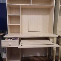 Desk And Hutch