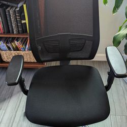 Affinity Desk Chair 
