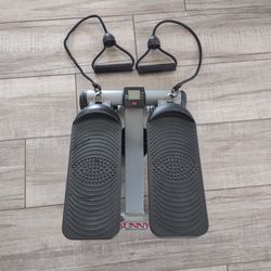 Sunny Stepper with Arm Bands