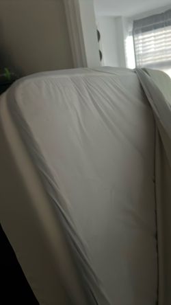 Free Queen mattress