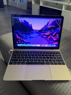 MacBook 256 storage includes charger